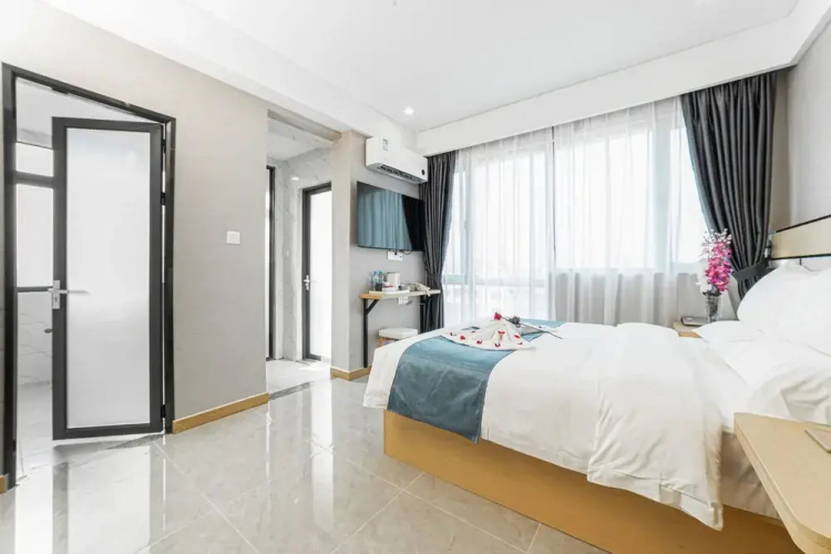 Ark Hotel