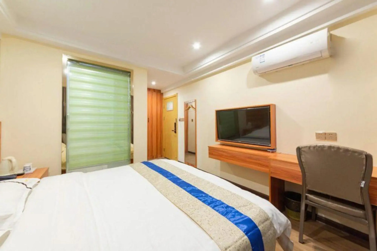 Wuhan Fushun Hotel