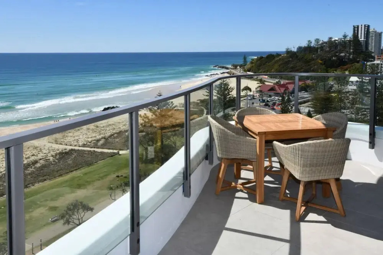 X Kirra Apartments