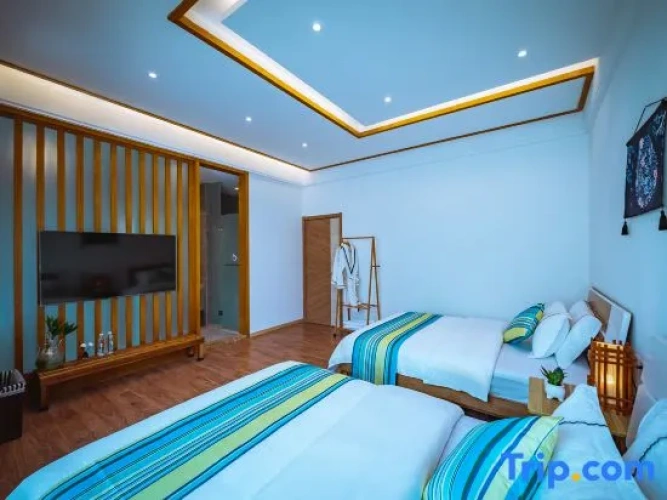 Standard Twin Family room