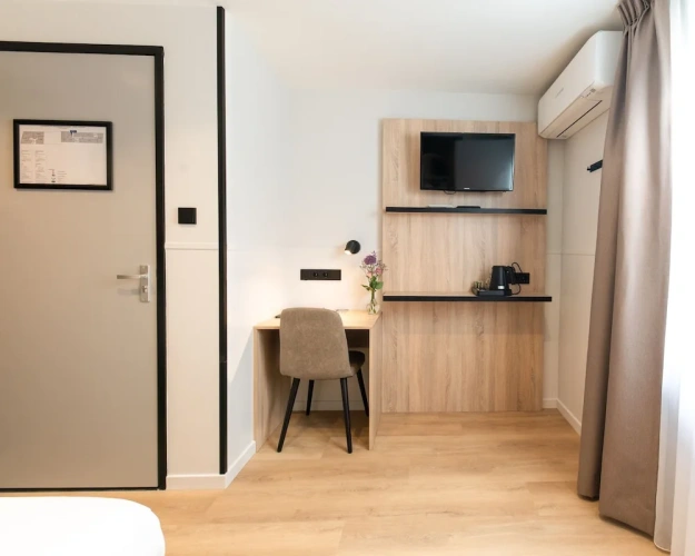 Superior Single room with city view
