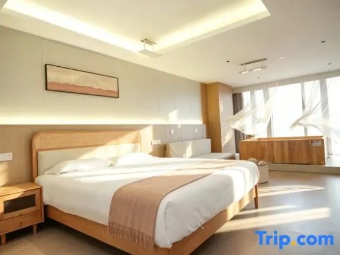 Standard Twin room with view