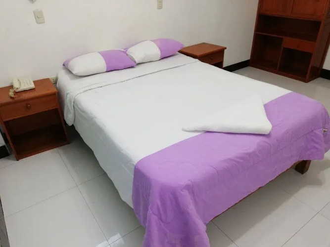 Hoteles Bayovar