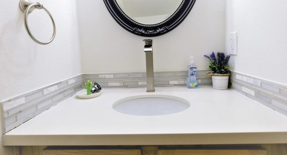 3Bdrm 2Bath 3Beds - 2 Story Condo