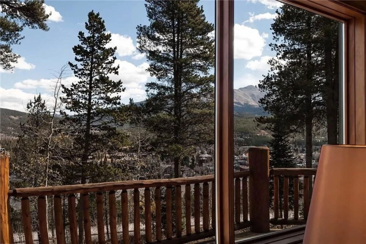 A Lookout Lodge House
