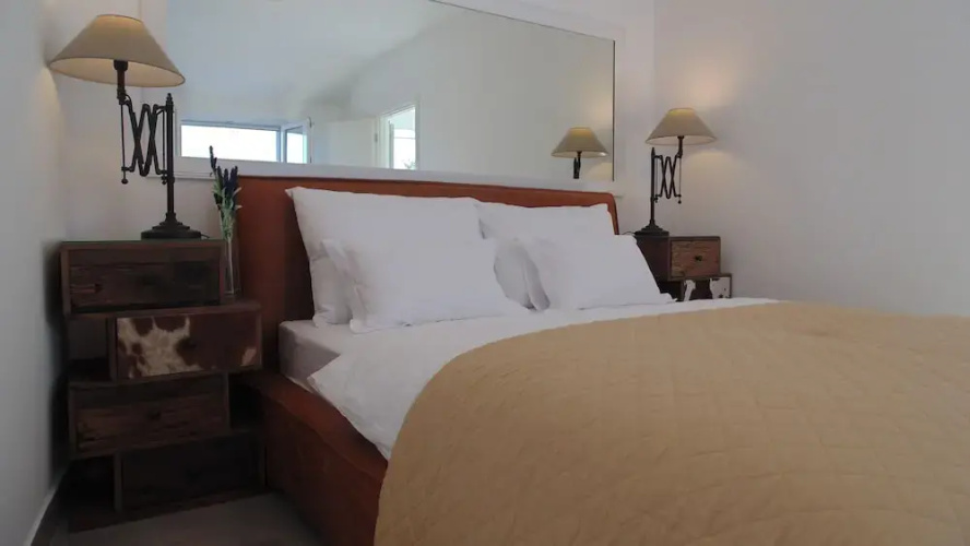 Downtown Luxury Suites