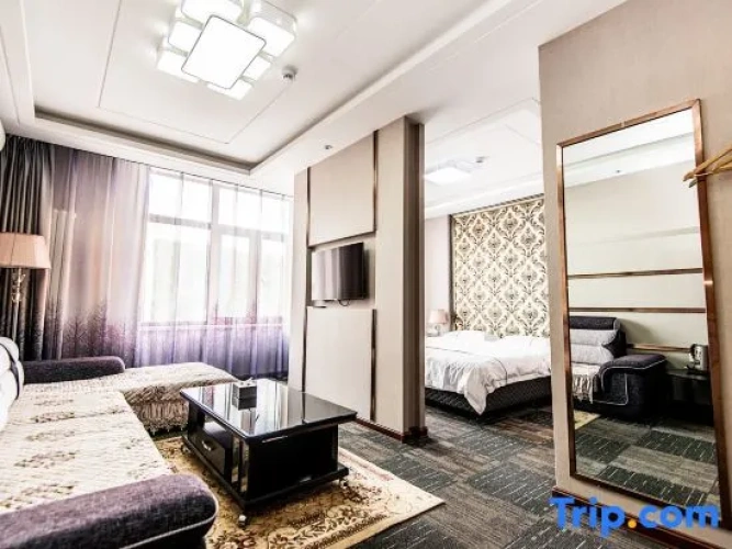 Deluxe Suite