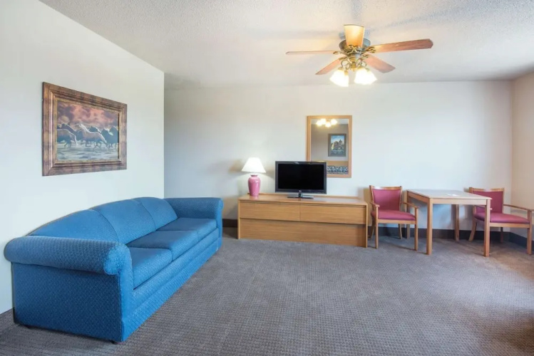 Super 8 Abilene KS