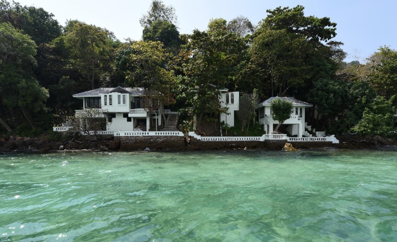 Double Bungalow