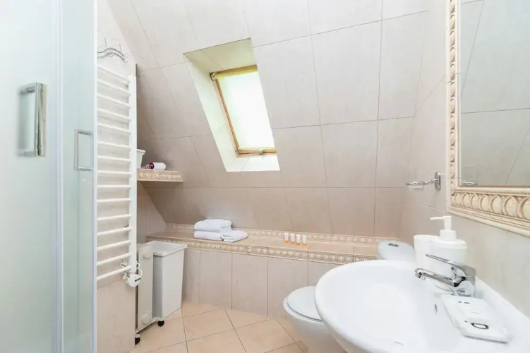 Studio Mocarni Mountain View by Renters