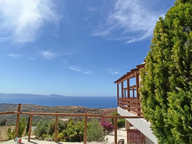 2 Bedrooms Apartment with sea view