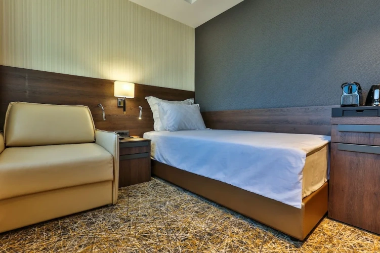 Economy room