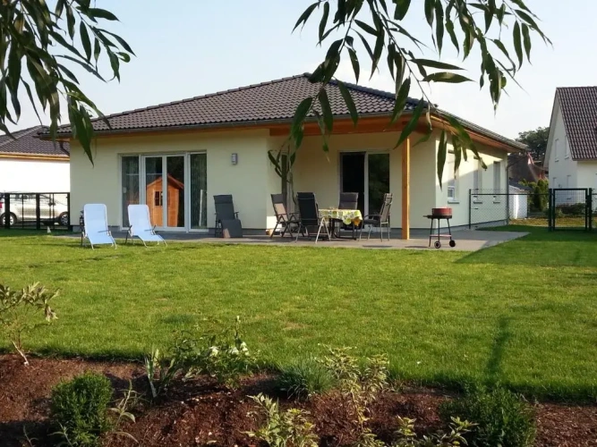 3 Bedrooms Cottage