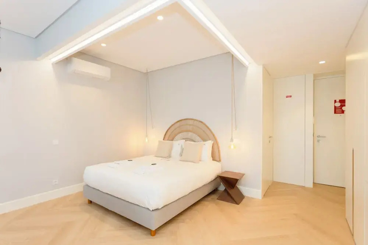 Luxury Design Apartment M