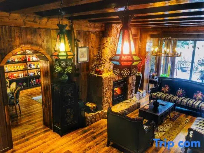 Zuoyun B&B