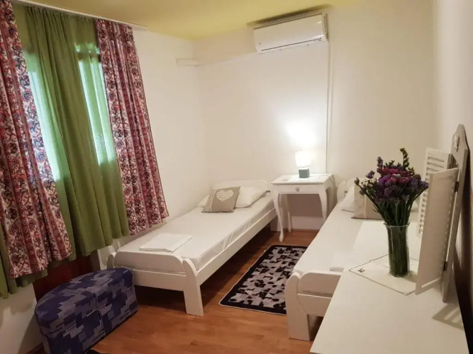 Apartments Kurilj