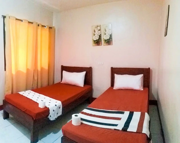 1 Bedroom Standard Double room with balcony and with garden view