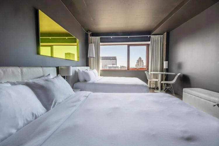 Hotel Zero 1
