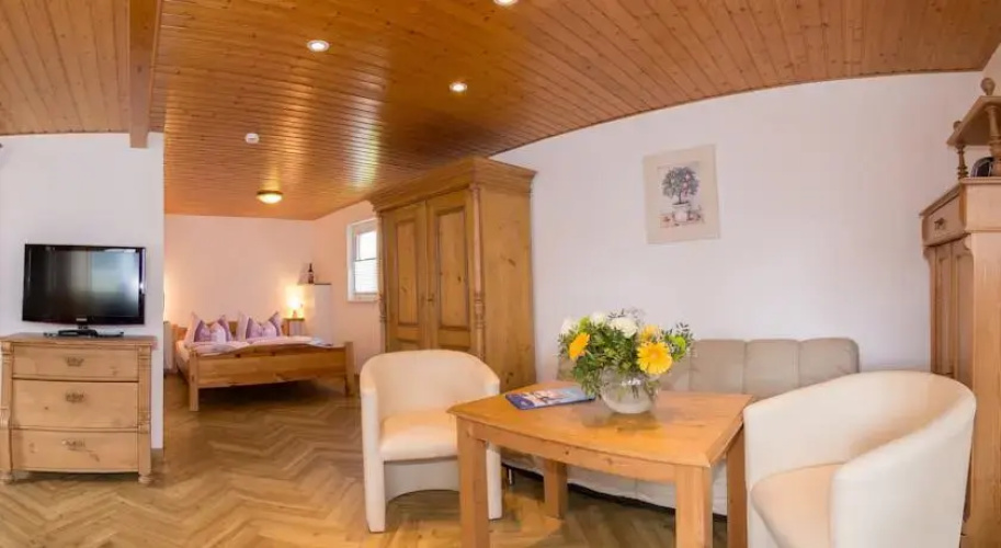 Pension  Ferienanlage Middel