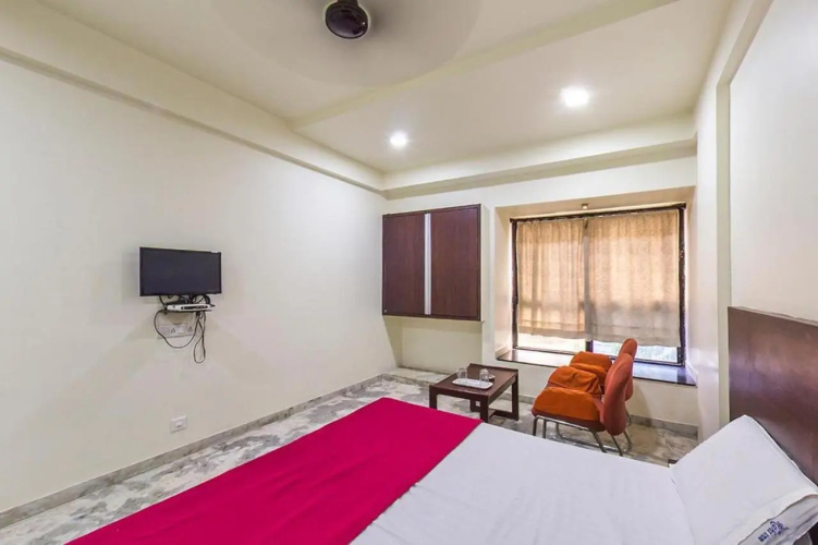 Hotel Rahi Inn