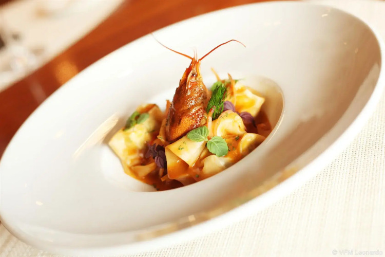 Crowne Plaza Paris Republique, an IHG Hotel - Image 10