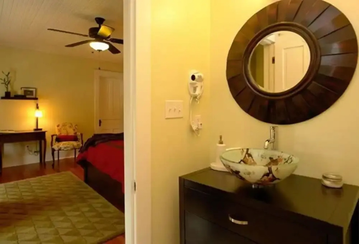 458 West Bed & Breakfast