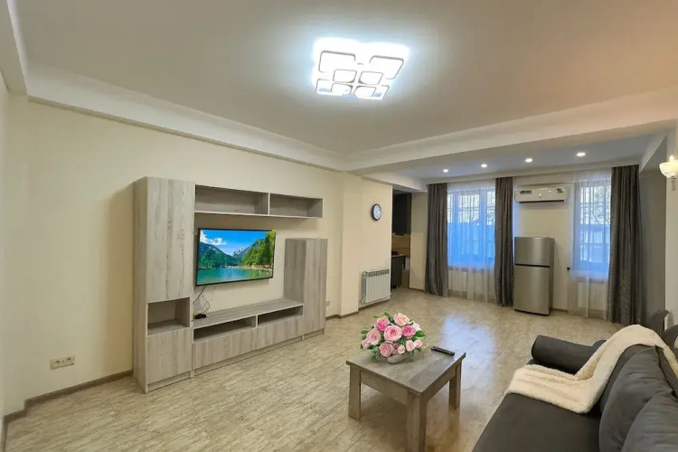 Apartment by Luxe Group XO222
