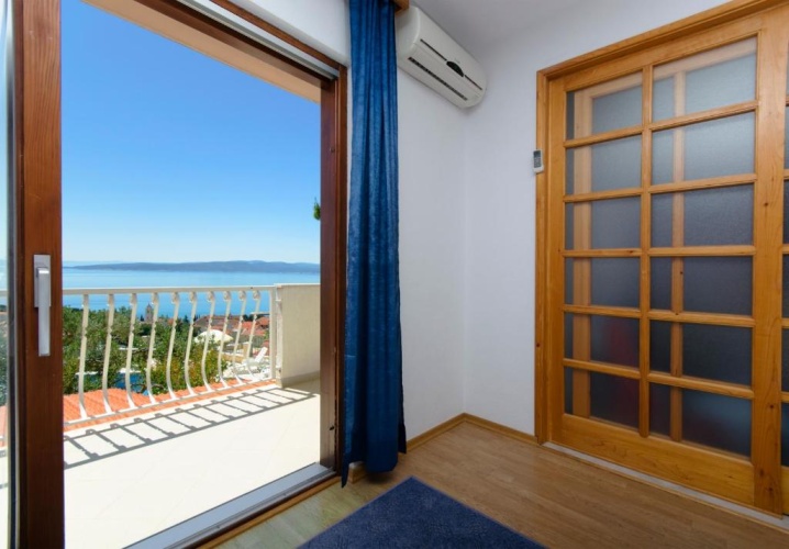 1 Bedroom Double Apartment with balcony and with sea view