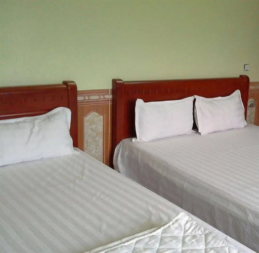 Avi Transit Hotel