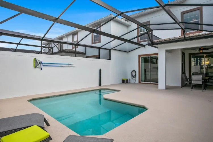 4 Bedrooms Standard room