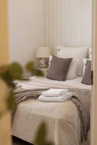 2 Bedrooms Deluxe Apartment