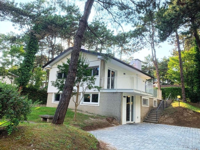 Deluxe Villa