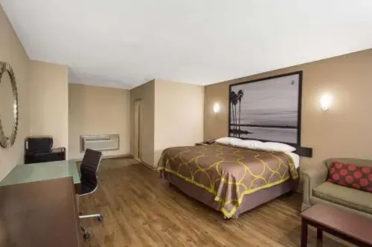 Super Inn Pensacola