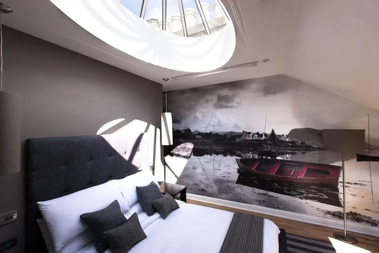 Rooms & Suites Picardy Place