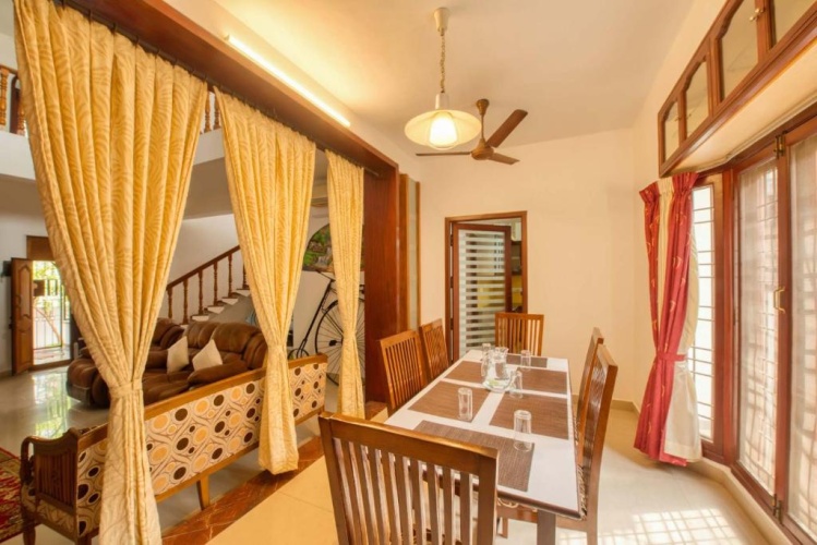 2 Bedrooms Villa