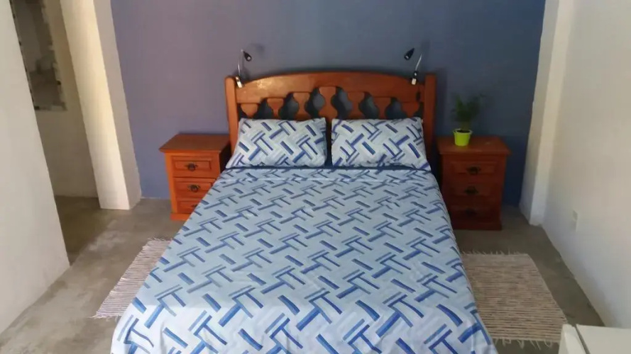 La Gloria House