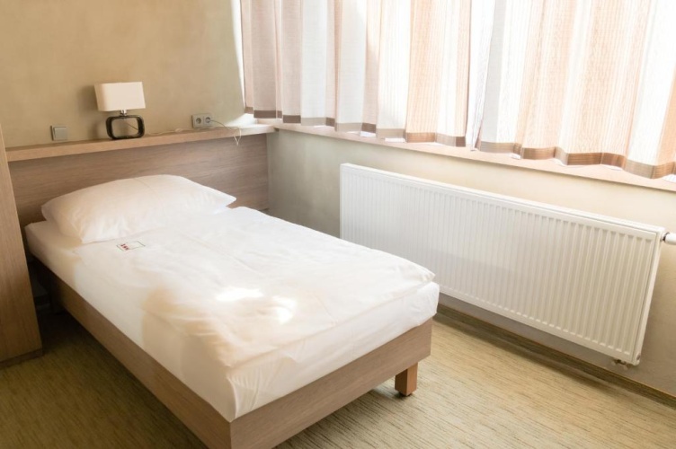 Standard Twin room with view
