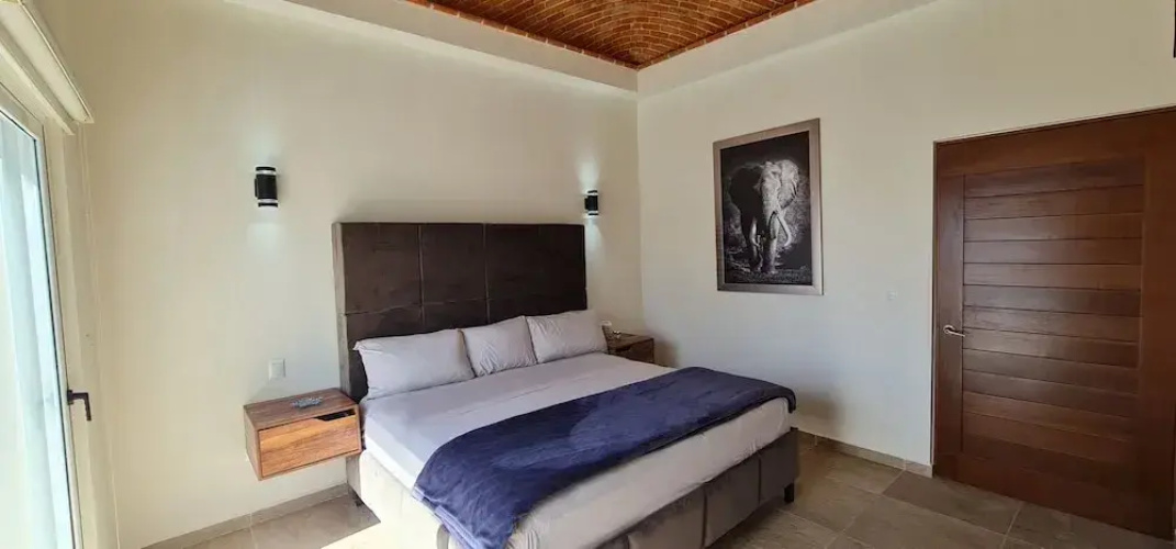 CASA REYES Stunning Rooftop Oceanview