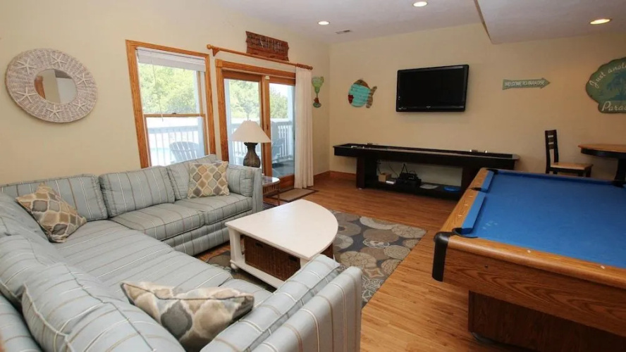 Paradise Cove - 8 Br home by RedAwning