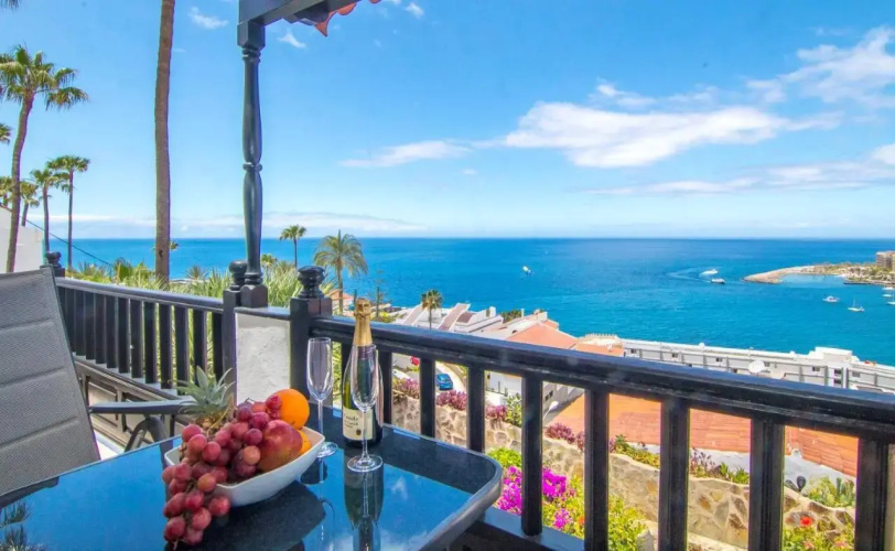 Sunset Dream Bungalow with balcony sea view.