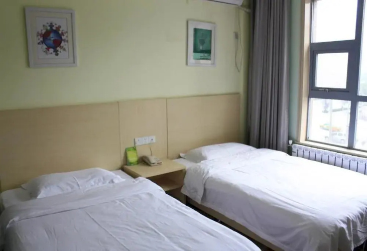 Huachuang Holiday Hotel