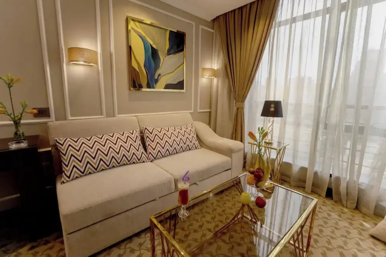 Cairo Taj Mohandessn Hotels & Suites