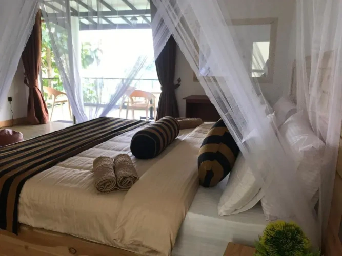 Standard Family room with mountain view