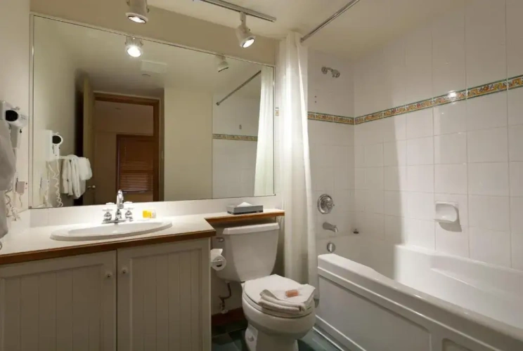 2 Bedrooms Apartment