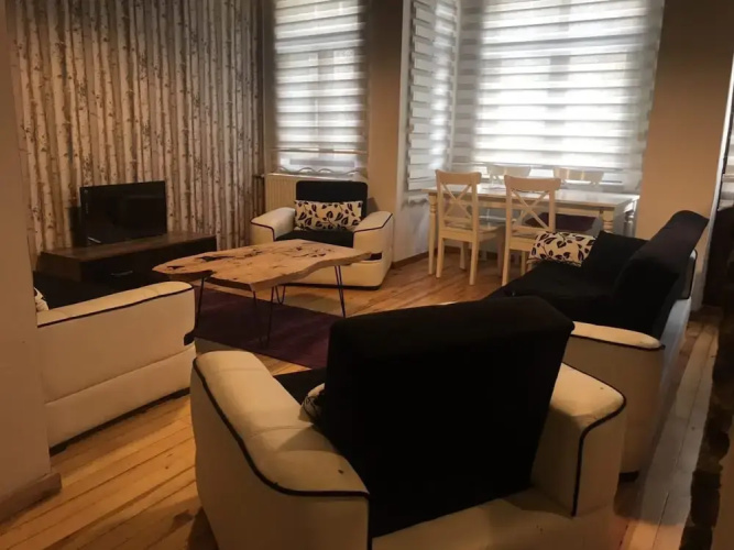 Luxury and Comfortable Apartment