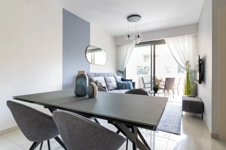 3 Bedrooms Family Apartment