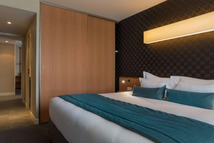 Double Suite