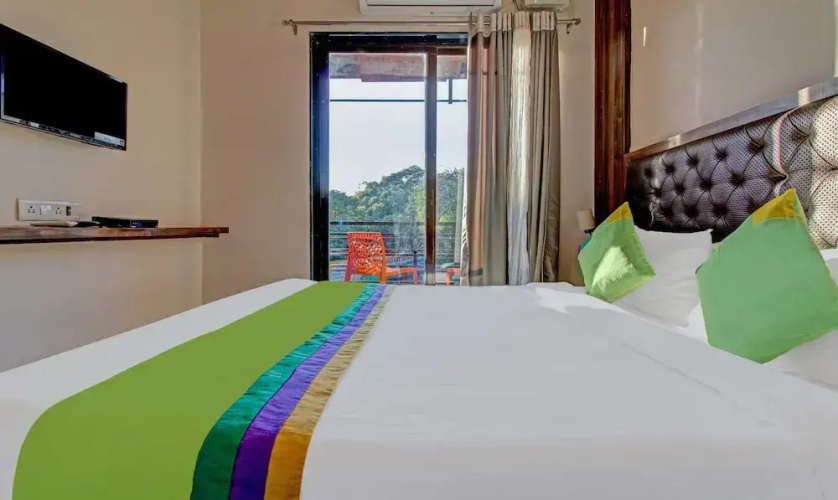 Treebo Trend Hotel Green Woods