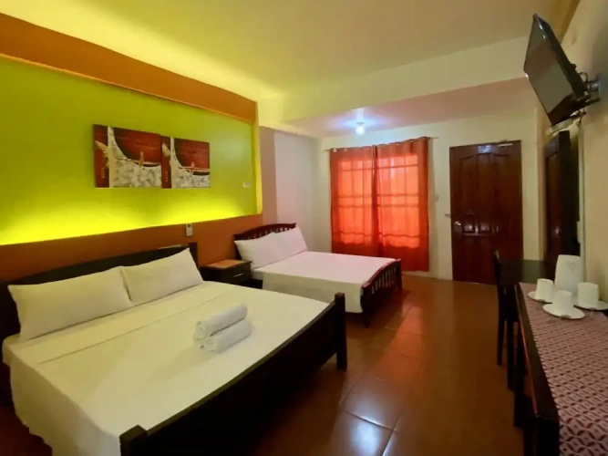 Standard Triple room with balcony
