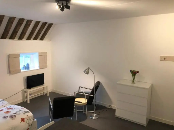 Iselmarpleats Comfortabele Studio met badkamer